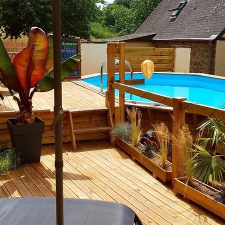 Le Vieux Moulin Gites - Detached Cottage With Garden Views And Pool Guégon Zewnętrze zdjęcie