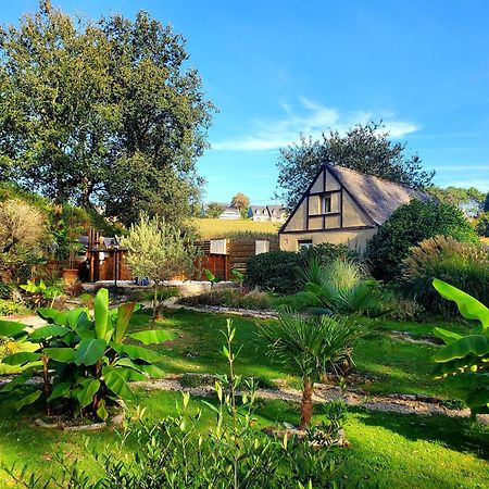 Le Vieux Moulin Gites - Detached Cottage With Garden Views And Pool Guégon Zewnętrze zdjęcie