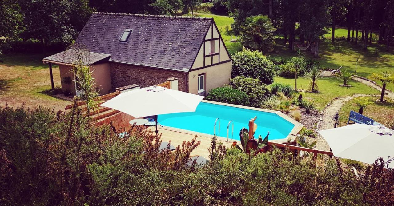 Le Vieux Moulin Gites - Detached Cottage With Garden Views And Pool Guégon Zewnętrze zdjęcie
