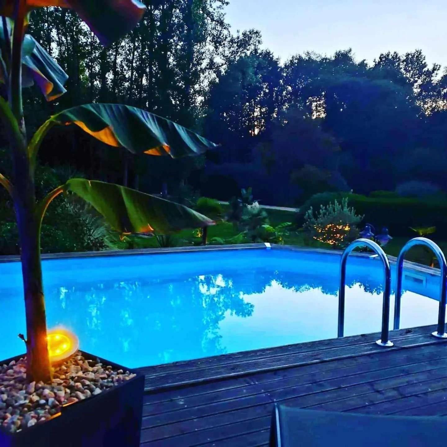 Le Vieux Moulin Gites - Detached Cottage With Garden Views And Pool Guégon Zewnętrze zdjęcie